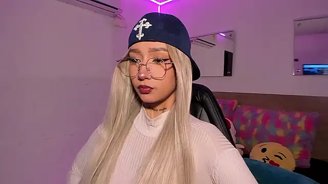 Katta Martini  online show from February 5, 2026, 11:48 am