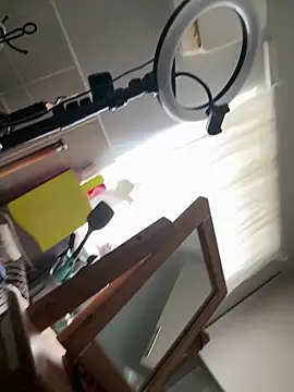 BubblesLovexox online show from March 1, 2026, 12:51 pm