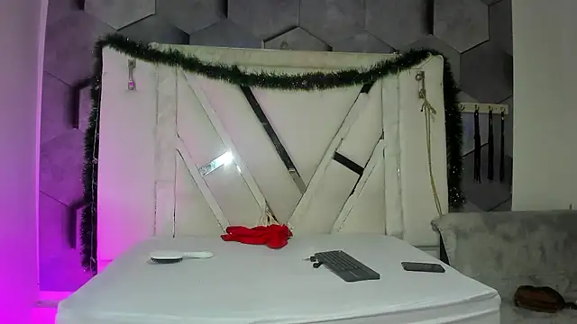 salome mio online show from December 18, 2025, 1:06 pm