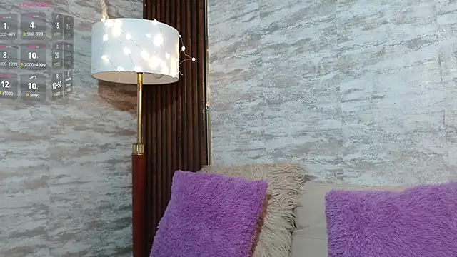 Snapshot of LunaaMorena chatting on March 27, 2026, 2:39 pm LunaaMorena online show from March 27, 2026, 2:39 pm