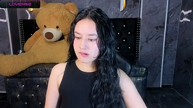 Aleja05 b online show from January 8, 2026, 7:38 pm