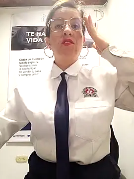 Valentina--1 online show from April 28, 2026, 10:09 am