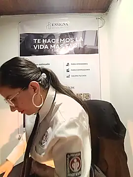 Valentina--1 online show from June 18, 2026, 10:09 am
