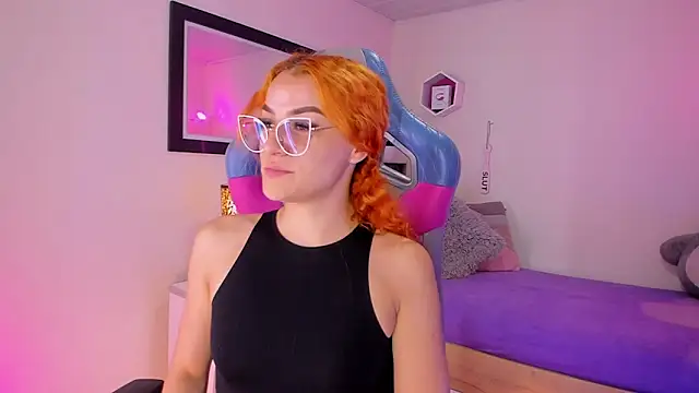 celeste blazze  online show from January 13, 2026, 2:22 pm