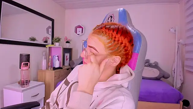 celeste blazze  online show from March 27, 2026, 2:39 pm