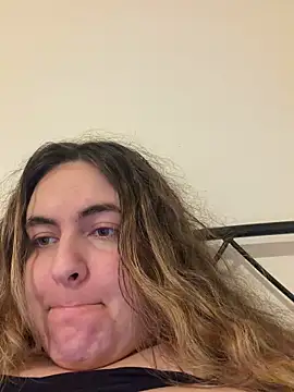 SINAQUEEN online show from November 2, 2025, 9:44 am