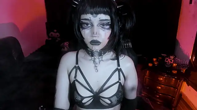 Yueeclipsa online show from April 30, 2026, 4:41 am