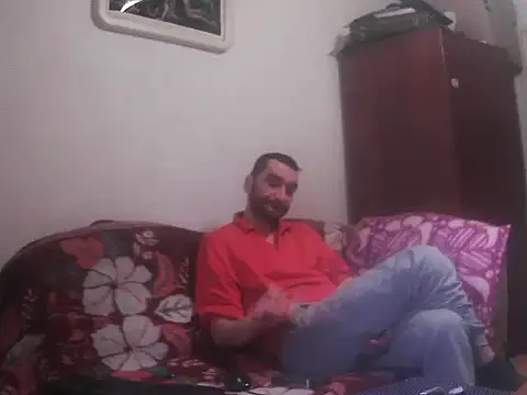 Snapshot of alin42xx chatting on November 8, 2025, 6:24 am alin42xx online show from November 8, 2025, 6:24 am