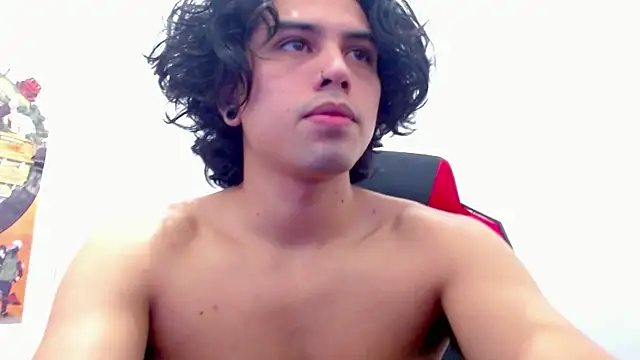 Snapshot of LiamRidesr chatting on October 24, 2025, 11:23 pm LiamRidesr online show from October 24, 2025, 11:23 pm