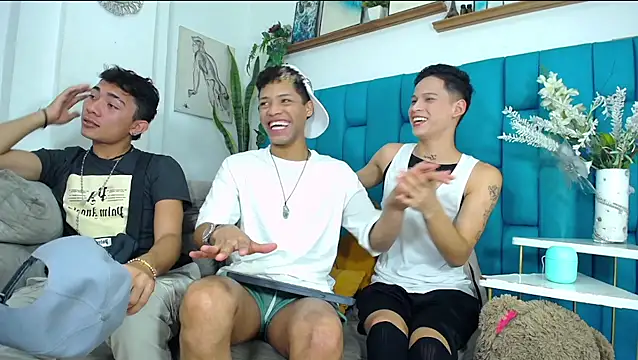 Hot Boys Latinos X online show from February 5, 2026, 11:09 pm