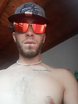 Snapshot of Paul_Bellucci chatting on November 12, 2025, 6:30 pm Paul Bellucci online show from November 12, 2025, 6:30 pm