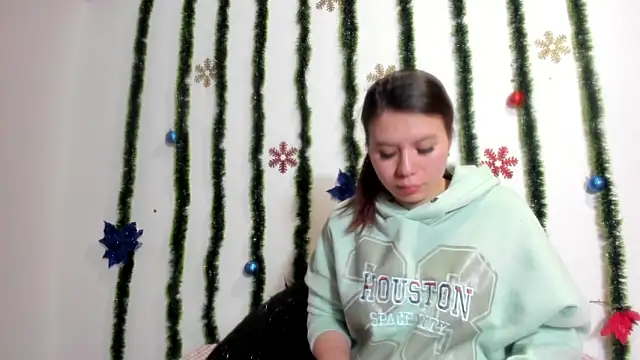 Vanessa Martinz online show from December 22, 2025, 12:24 pm