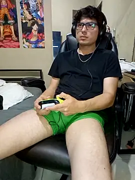 Ais B10 online show from March 19, 2026, 5:00 am