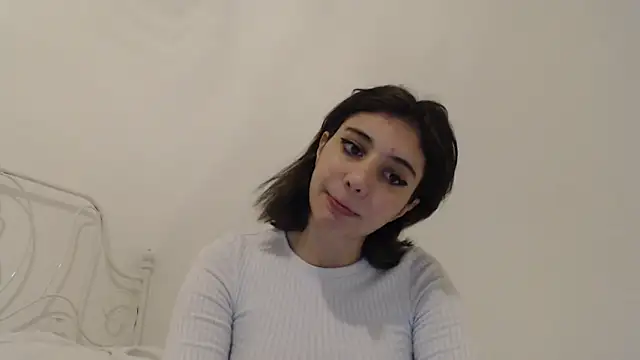 bellefleurrr online show from March 13, 2026, 2:29 am