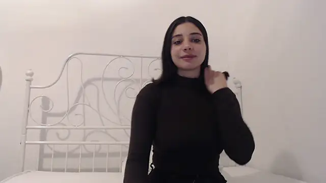 Snapshot of bellefleurrr chatting on April 8, 2026, 6:41 pm bellefleurrr online show from April 8, 2026, 6:41 pm