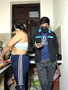 Heena-143 online show from December 17, 2025, 2:34 pm