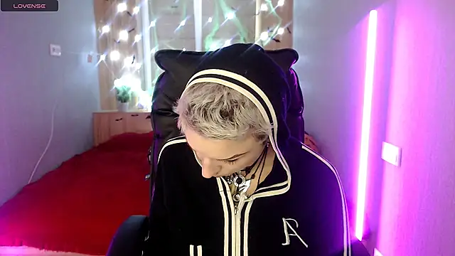 Sweet-n-Strong online show from November 20, 2025, 12:38 pm