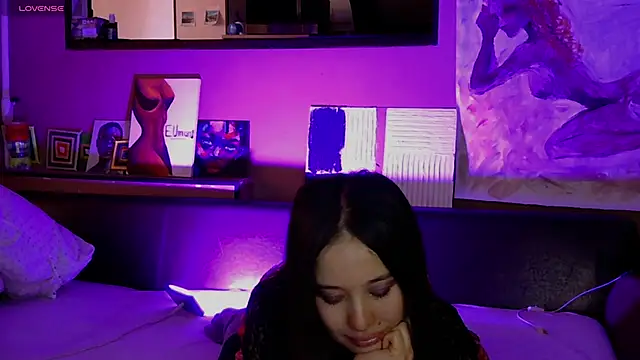 Snapshot of LumiHeart chatting on March 8, 2026, 4:49 am LumiHeart online show from March 8, 2026, 4:49 am