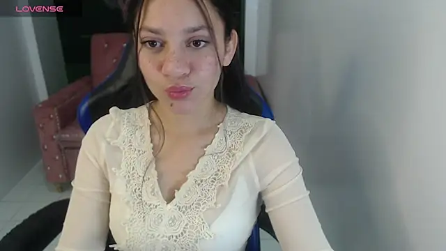 velvetvixen t online show from November 10, 2025, 12:59 pm