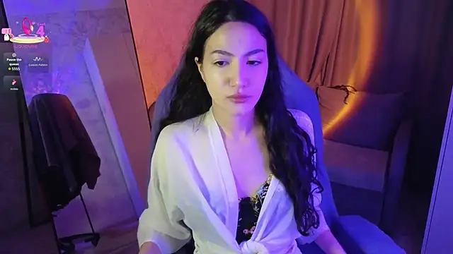 Mulan Lo online show from November 27, 2025, 7:16 pm