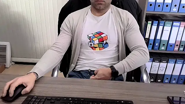 Evasionee online show from February 9, 2026, 7:23 am