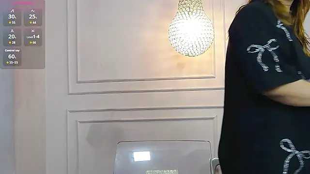 kittykelly online show from December 15, 2025, 7:01 am