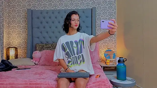 Indi rave online show from February 1, 2026, 2:15 pm