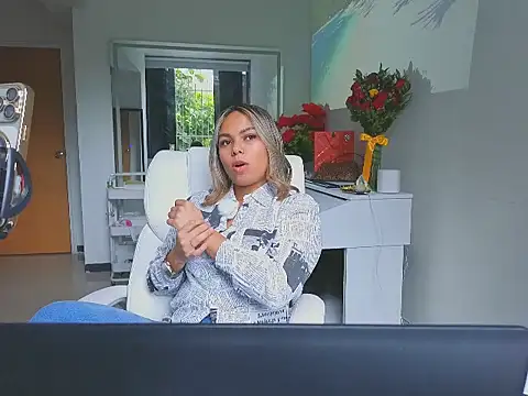 diosadeluniverso online show from March 18, 2026, 12:52 pm