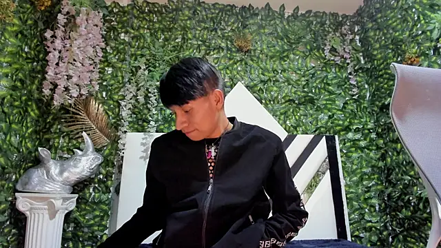 ALEXANDRO BOVER online show from December 18, 2025, 9:32 pm