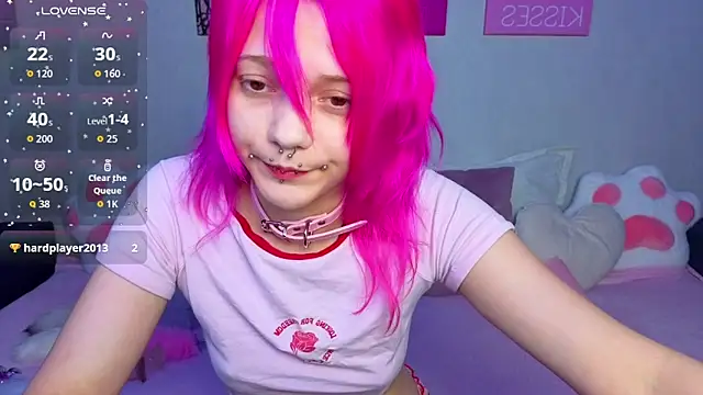 KittieHeart online show from June 18, 2026, 12:55 am