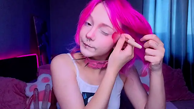 KittieHeart online show from June 30, 2026, 2:56 am