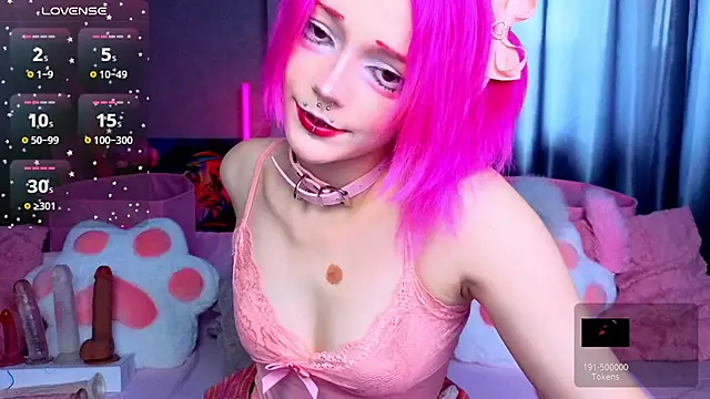 KittieHeart online show from July 17, 2026, 6:31 am