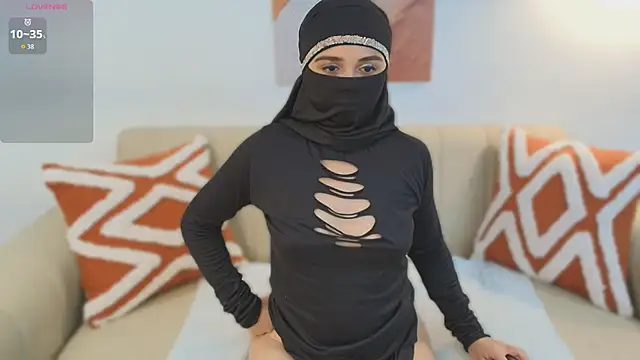 Snapshot of Lailaa_lush chatting on November 6, 2025, 7:09 am Lailaa lush online show from November 6, 2025, 7:09 am