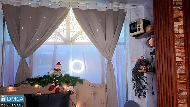 eva delight  online show from December 18, 2025, 11:05 am