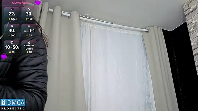 eva delight  online show from March 5, 2026, 11:06 am