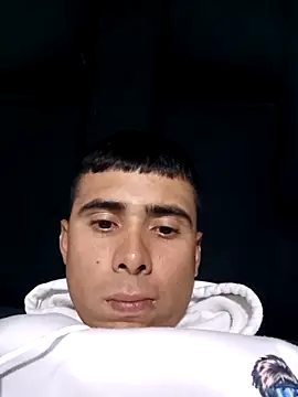 robinhd1234 online show from April 14, 2026, 11:44 pm