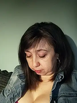 MaryKiki5619 online show from February 27, 2026, 9:04 pm