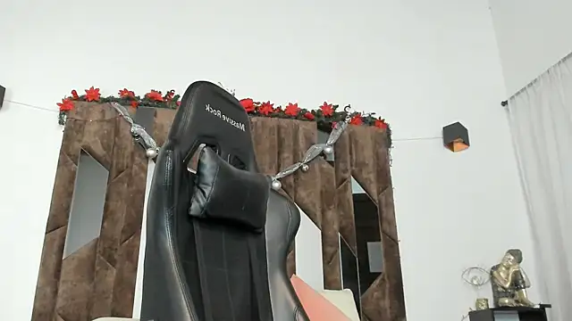 MATEO DILUCA online show from December 18, 2025, 10:21 am