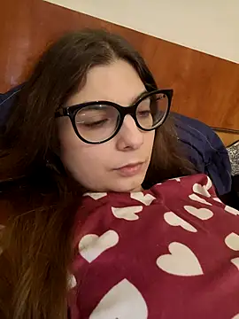 sweetbabygirlforyou online show from February 6, 2026, 1:25 pm