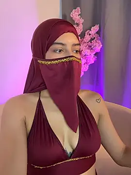 shaima   online show from April 27, 2026, 8:40 pm