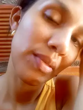 Dorita122 online show from November 3, 2025, 11:04 pm