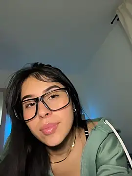 BIJOU SECRET online show from January 14, 2026, 3:45 am