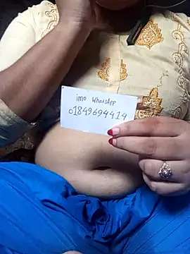 Snapshot of Naughty_Mow chatting on October 26, 2025, 5:02 am Naughty Mow online show from October 26, 2025, 5:02 am