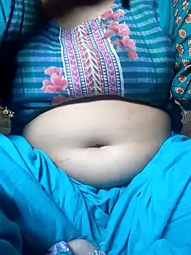 Snapshot of Naughty_Mow chatting on October 30, 2025, 4:25 am Naughty Mow online show from October 30, 2025, 4:25 am