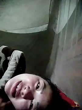 yeu-yeu online show from October 30, 2025, 1:01 pm