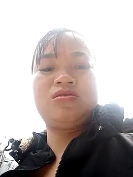 Snapshot of Noelle-e chatting on February 6, 2026, 3:55 am Noelle-e online show from February 6, 2026, 3:55 am