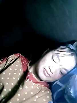 Snapshot of Noelle-e chatting on February 7, 2026, 2:21 pm Noelle-e online show from February 7, 2026, 2:21 pm