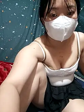 Snapshot of Phoena-a chatting on February 19, 2026, 2:35 pm Phoena-a online show from February 19, 2026, 2:35 pm