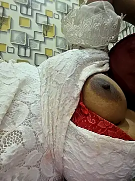 rani5565 online show from November 3, 2025, 6:31 pm