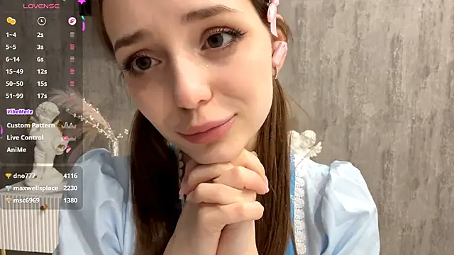 AliceStacy online show from March 23, 2026, 7:40 pm